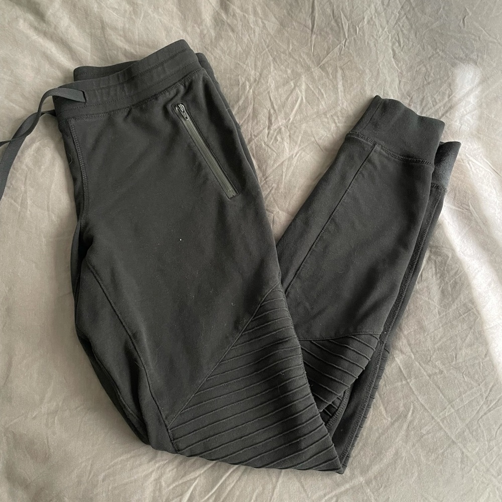 Alo Urban Moto Sweatpants Size Small